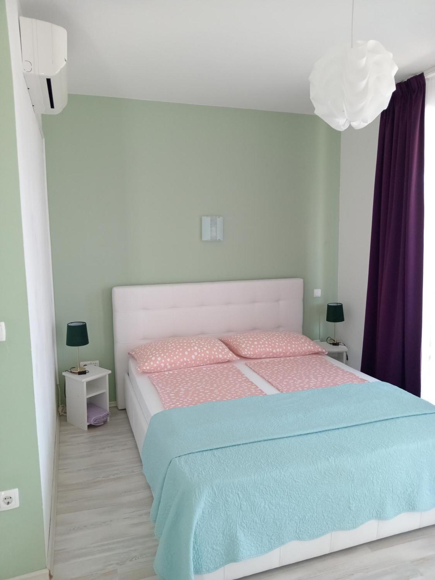 Ana Rooms Кърк Екстериор снимка